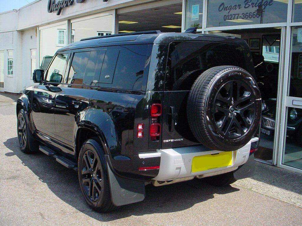 Used Land Rover Defender 110 2024 for sale - 76270292: Photo 9