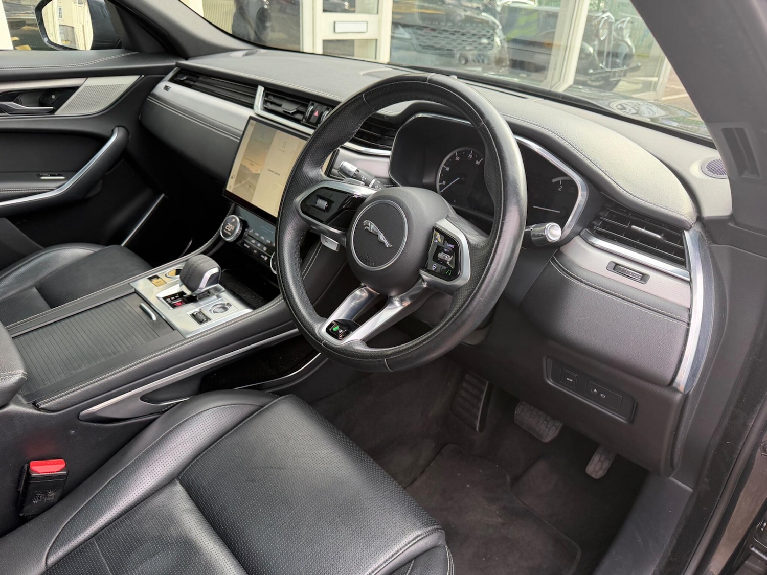 Used Jaguar F-Pace for sale - 77705606: Photo 3