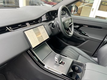Used Land Rover Range Rover Evoque 2024 for sale - 76200471: Photo 3