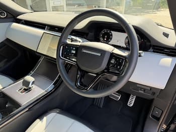 Used Land Rover Range Rover Evoque 2025 for sale - 79635398: Photo