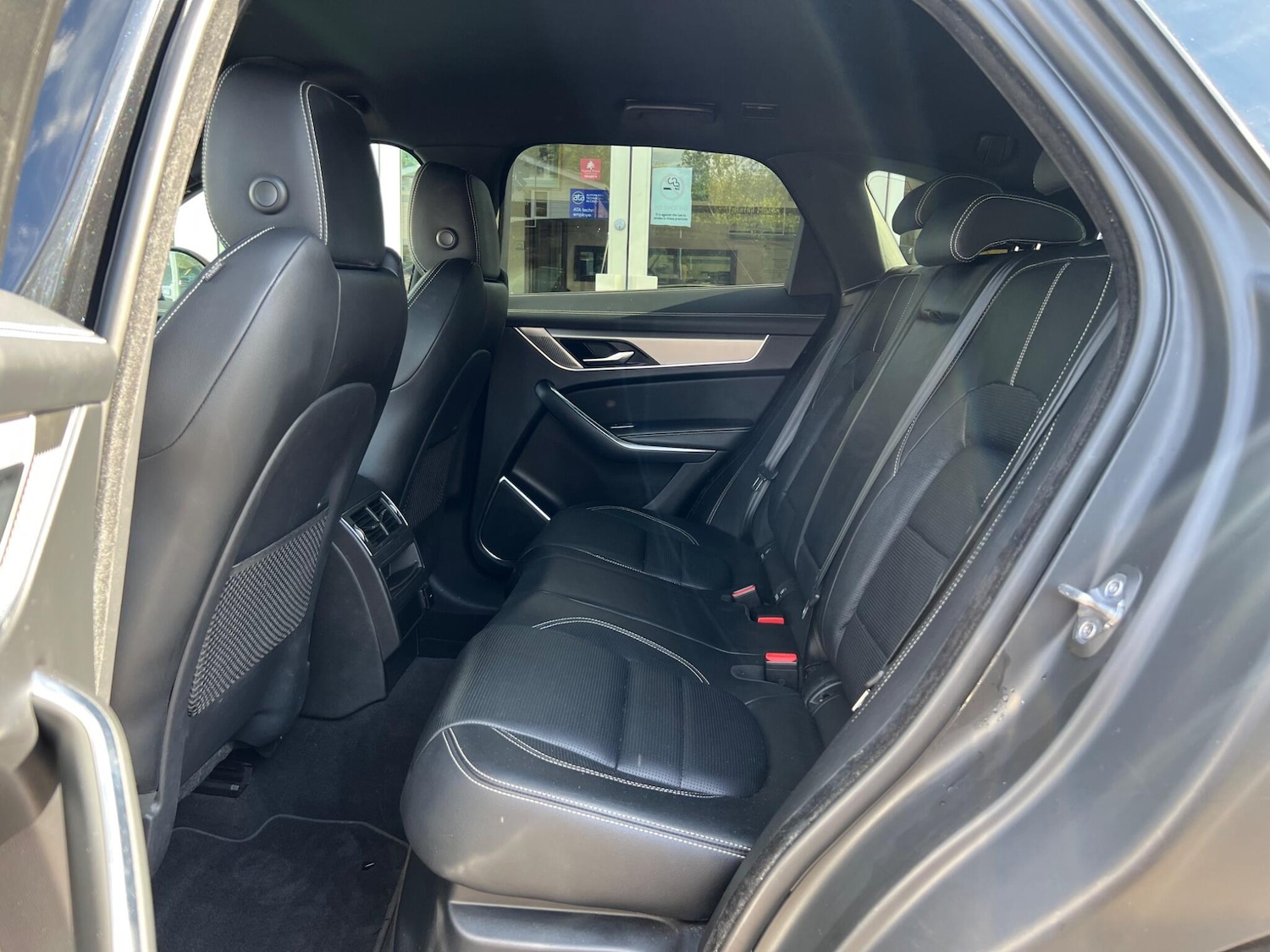 Used Jaguar F-Pace 2021 for sale - 76060558: Photo 6