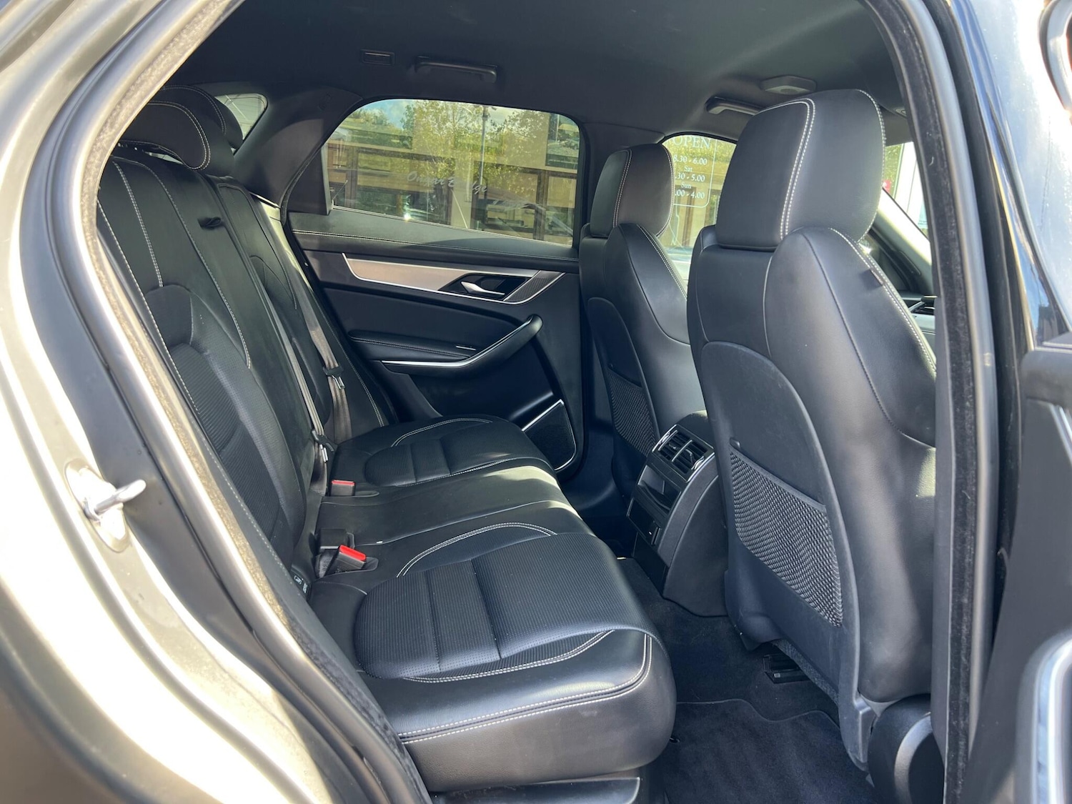 Used Jaguar F-Pace 2021 for sale - 76060558: Photo 7