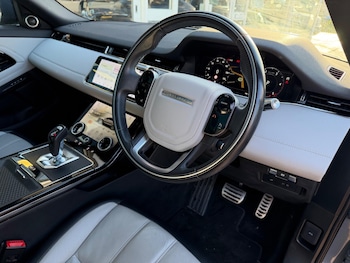 Used Land Rover Range Rover Evoque 2019 for sale - 77229415: Photo