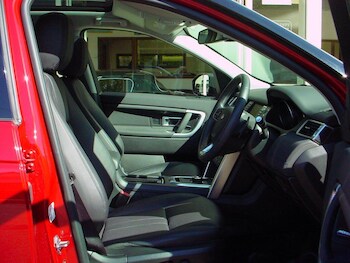 Used Land Rover Discovery Sport 2018 for sale - 77525106: Photo