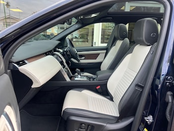 Used Land Rover Discovery Sport 2022 for sale - 76199725: Photo 2