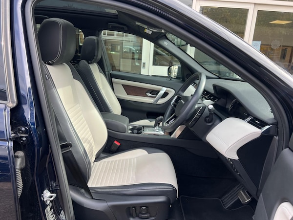 Used Land Rover Discovery Sport 2022 for sale - 76199725: Photo 5