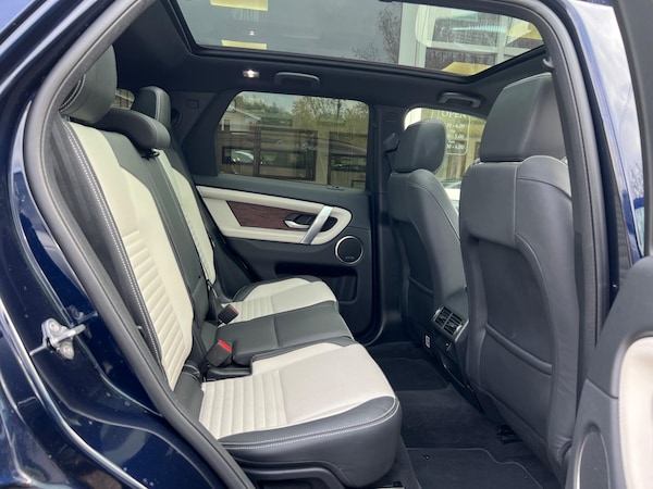 Used Land Rover Discovery Sport 2022 for sale - 76199725: Photo 7