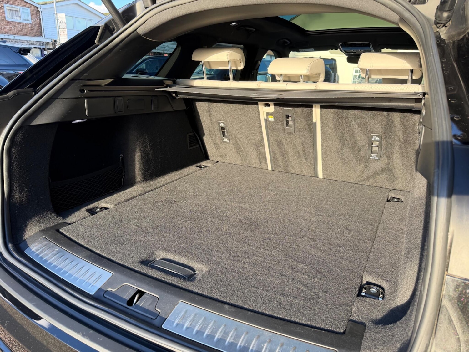 Used Land Rover Range Rover Velar 2021 for sale - 77468133: Photo 8