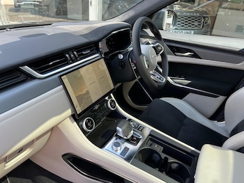 Used Jaguar F-Pace 2023 for sale - 75609613: Photo