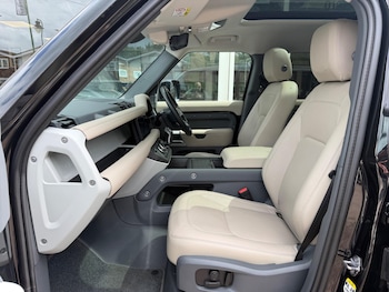 Used Land Rover Defender 2022 for sale - 78636797: Photo