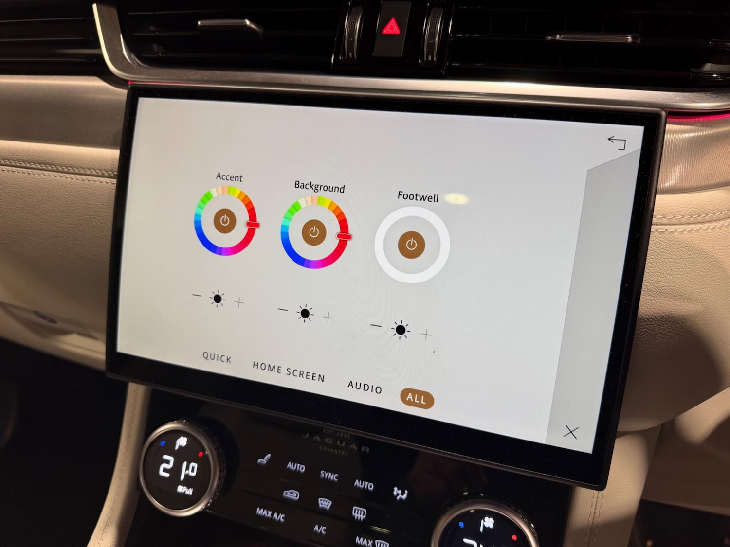 Used Jaguar F-Pace 2024 for sale - 76432983: Photo 6