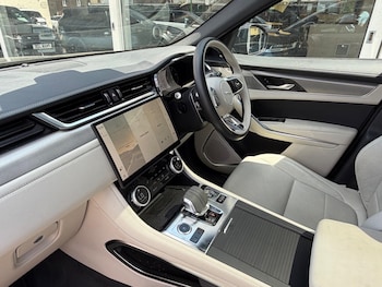 Used Jaguar F-Pace 2023 for sale - 79396623: Photo