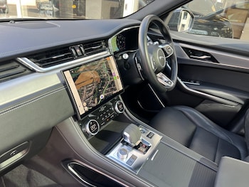 Used Jaguar F-Pace 2021 for sale - 75941142: Photo