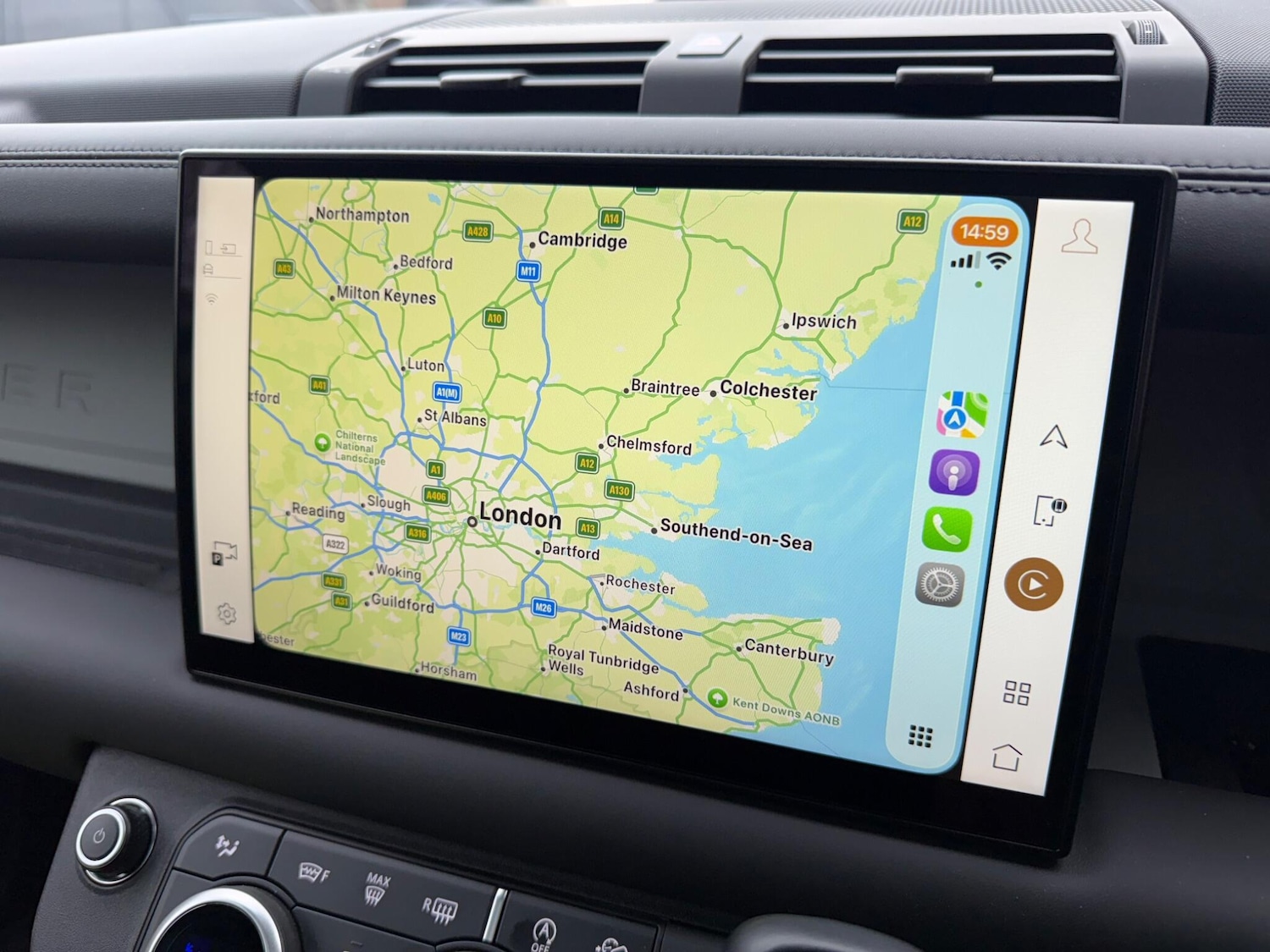 Used Land Rover Defender 110 2023 for sale - 76295656: Photo 16