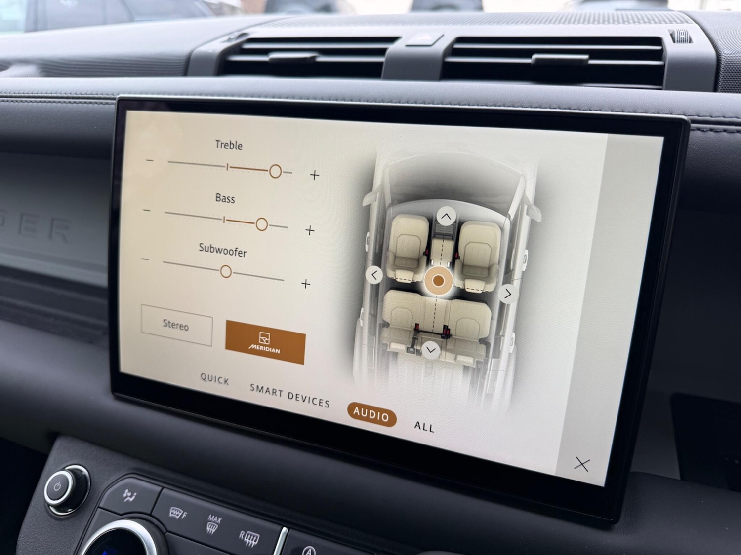 Used Land Rover Defender 110 2023 for sale - 76295656: Photo 19