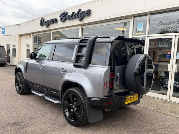 Used Land Rover Defender 110 2023 for sale - 76295656: Photo 7