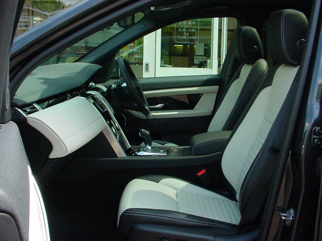 Used Land Rover Discovery Sport 2019 for sale - 77454959: Photo 2