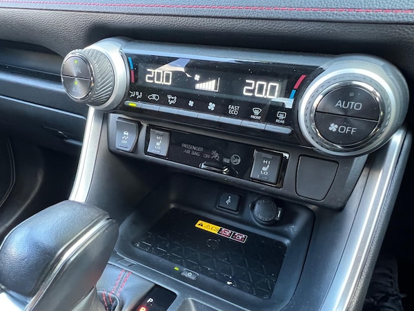 Used Toyota RAV4 2022 for sale - 75153602: Photo 13