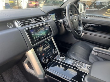 Used Land Rover Range Rover 2018 for sale - 77783549: Photo