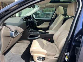 Used Jaguar F-Pace 2019 for sale - 75089456: Photo