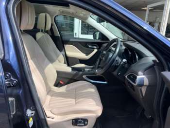 Used Jaguar F-Pace 2019 for sale - 75089456: Photo