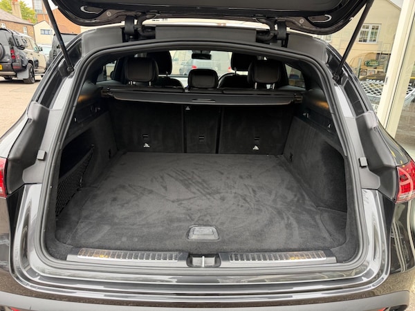 Used Mercedes-Benz EQC 2021 for sale - 76307467: Photo 8