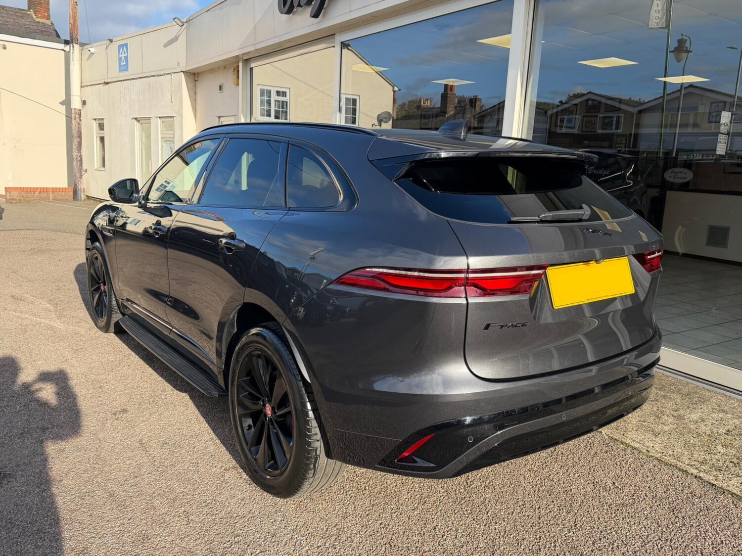 Used Jaguar F-Pace 2023 for sale - 76307697: Photo 12