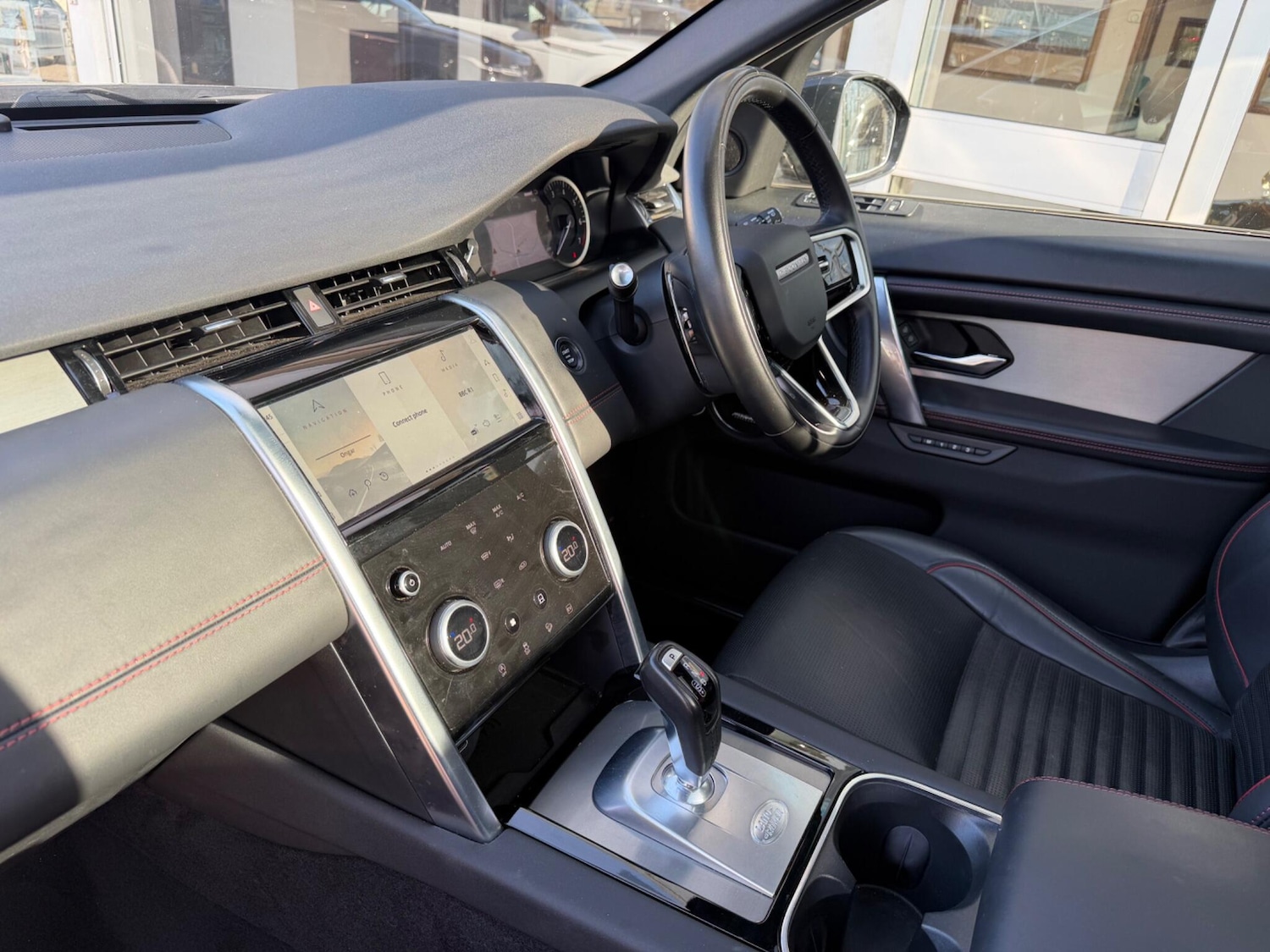 Used Land Rover Discovery Sport 2022 for sale - 77839633: Photo 3