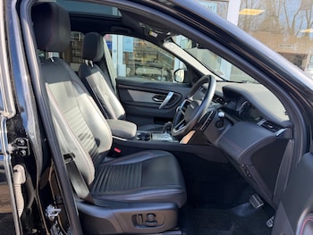 Used Land Rover Discovery Sport 2022 for sale - 77839633: Photo