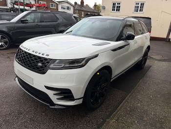 (71) - 2.0 D200 MHEV R-Dynamic SE Auto 4WD Euro 6 (s/s) 5dr