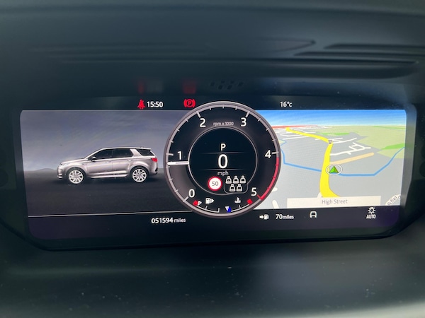 Used Land Rover Discovery Sport 2020 for sale - 76227920: Photo 11