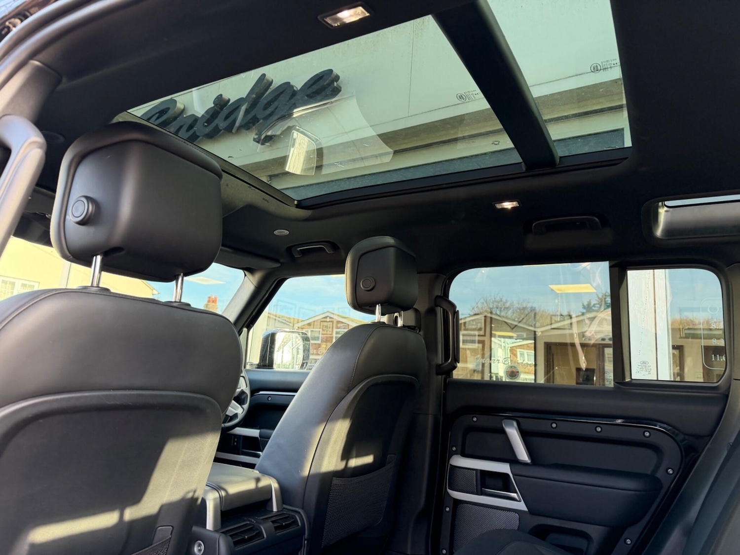 Used Land Rover Defender 2023 for sale - 77411887: Photo 13