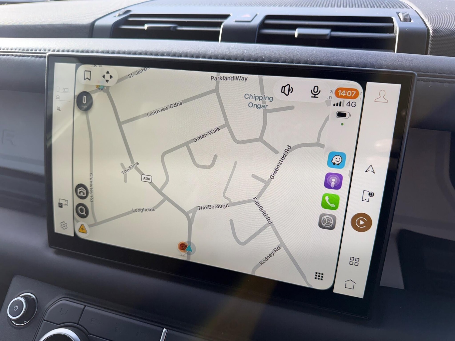 Used Land Rover Defender 2023 for sale - 77411887: Photo 24