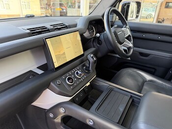 Used Land Rover Defender 2023 for sale - 77411887: Photo