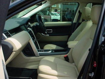 Used Land Rover Discovery Sport 2015 for sale - 77050231: Photo