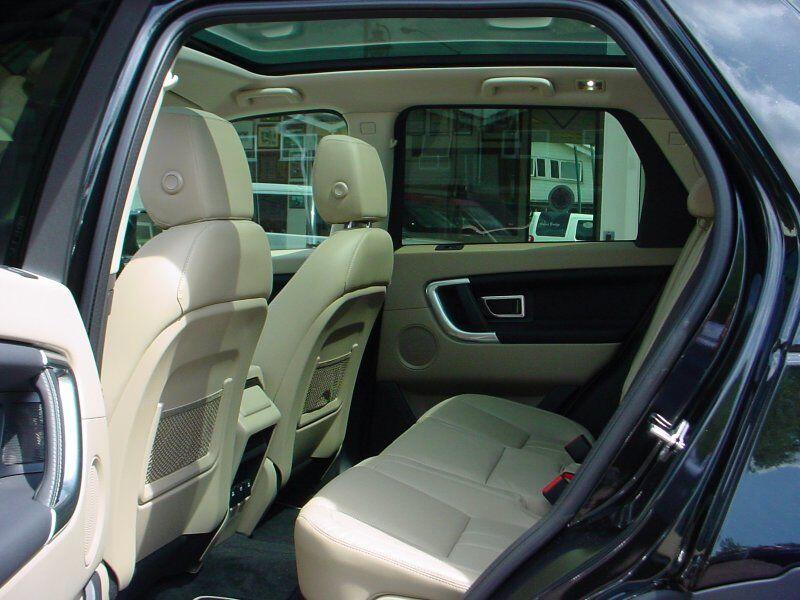 Used Land Rover Discovery Sport 2015 for sale - 77050231: Photo 5