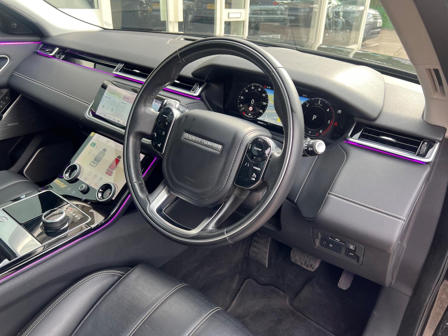 Used Land Rover Range Rover Velar 2018 for sale - 76151308: Photo 4