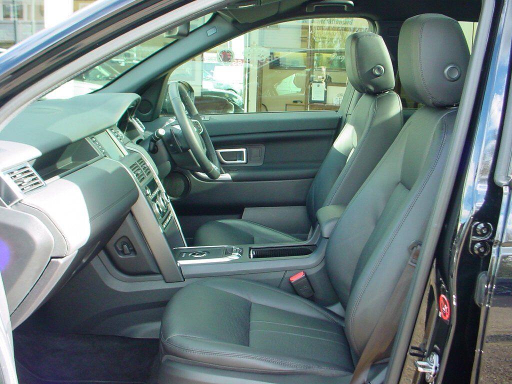 Used Land Rover Discovery Sport 2019 for sale - 76965428: Photo 2