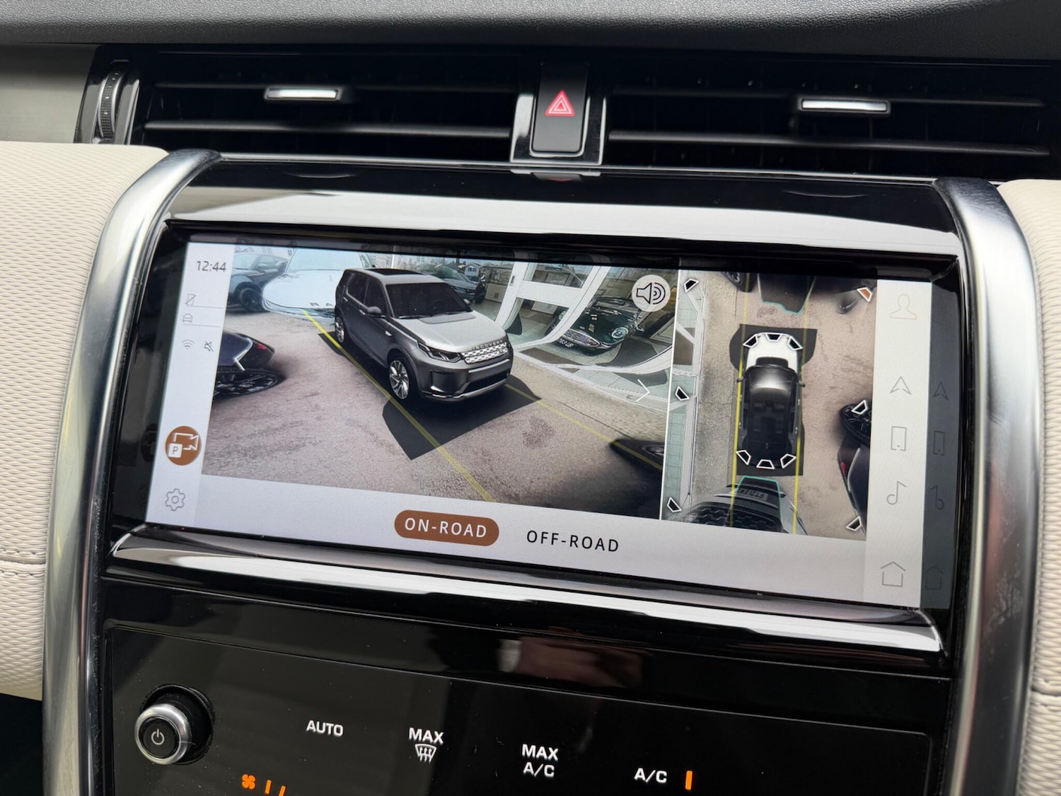 Used Land Rover Discovery Sport 2021 for sale - 77769610: Photo 15