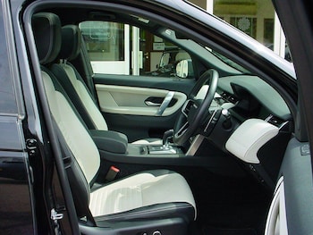 Used Land Rover Discovery Sport 2021 for sale - 77769610: Photo