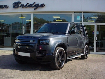 Used Land Rover Defender 110 2023 for sale - 76976587: Photo