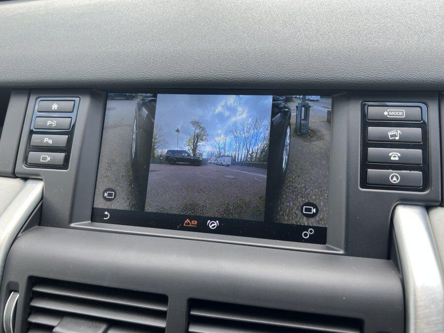 Used Land Rover Discovery Sport 2018 for sale - 76549321: Photo 15