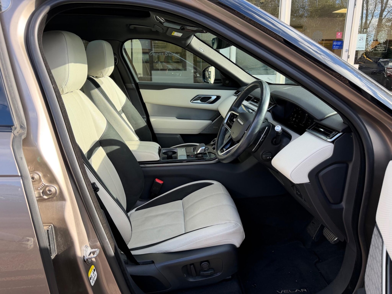 Used Land Rover Range Rover Velar 2021 for sale - 76370906: Photo 5