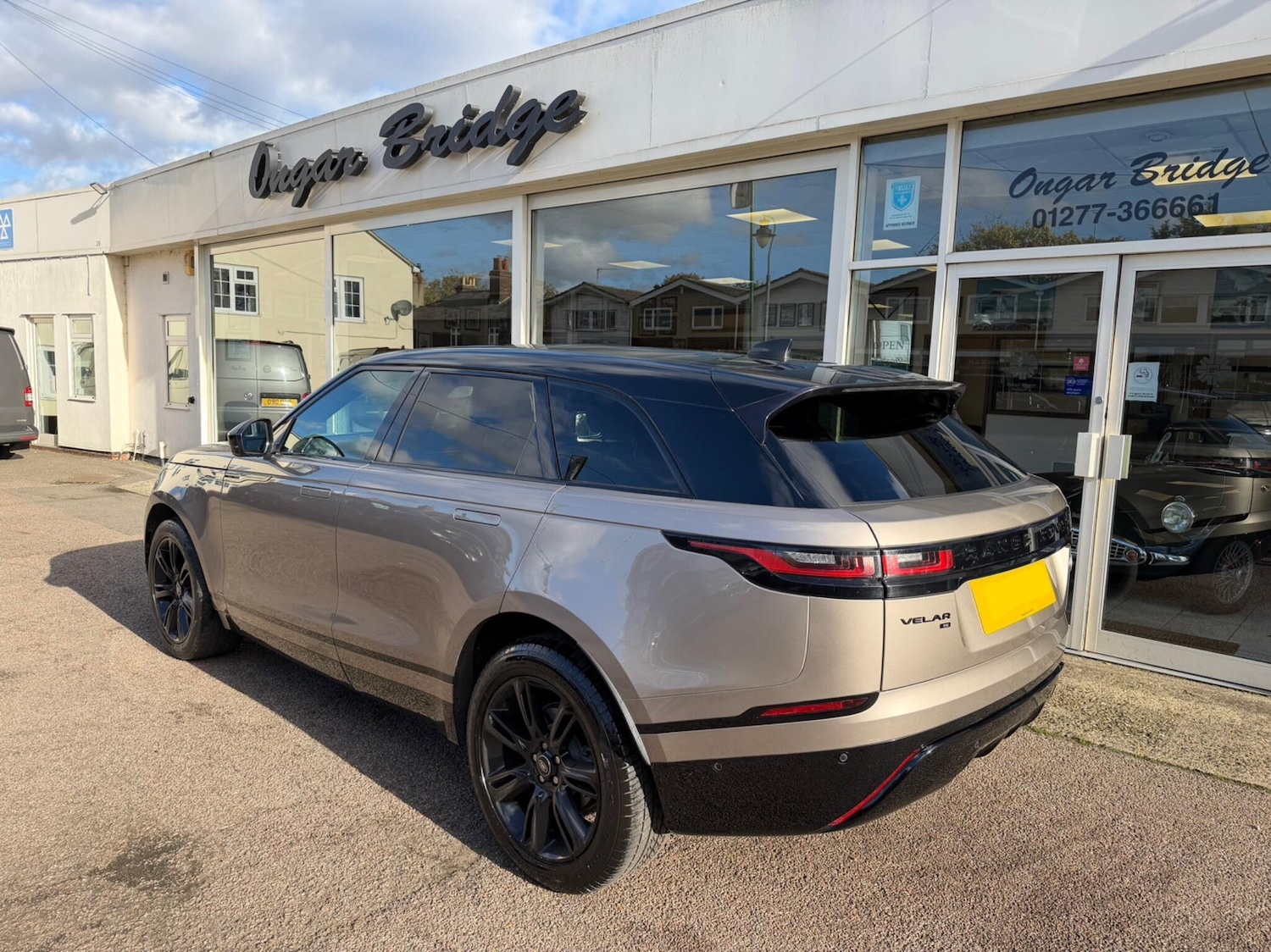 Used Land Rover Range Rover Velar 2021 for sale - 76370906: Photo 9