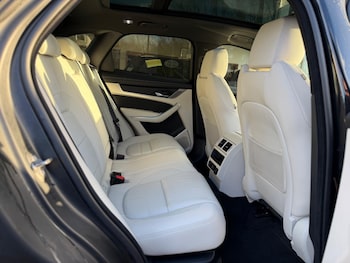 Used Jaguar F-Pace 2022 for sale - 77793657: Photo