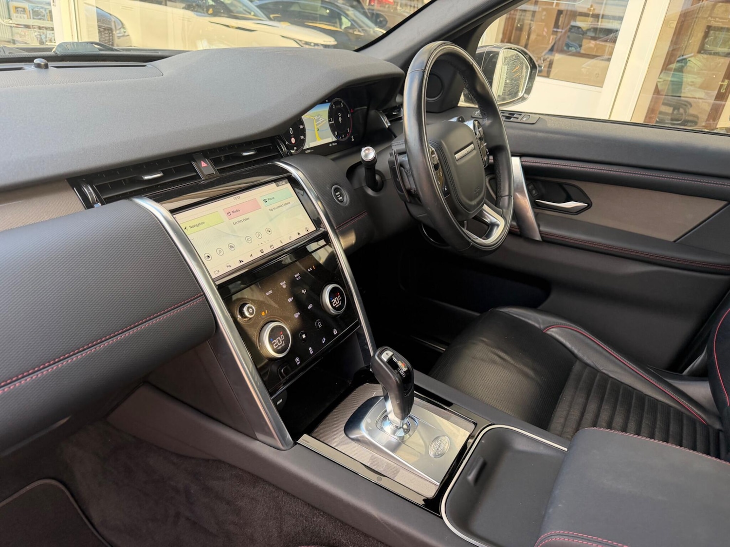 Used Land Rover Discovery Sport 2019 for sale - 76620290: Photo 3