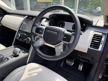 Used Land Rover Discovery 2024 for sale - 79061898: Photo