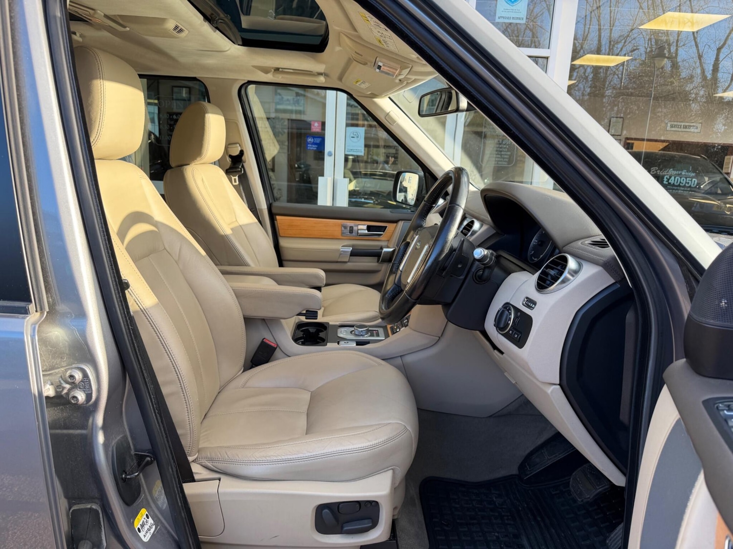 Used Land Rover Discovery 4 2013 for sale - 76800790: Photo 5