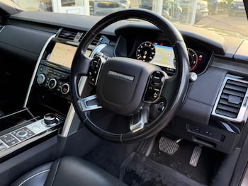 Used Land Rover Discovery 2019 for sale - 76753176: Photo