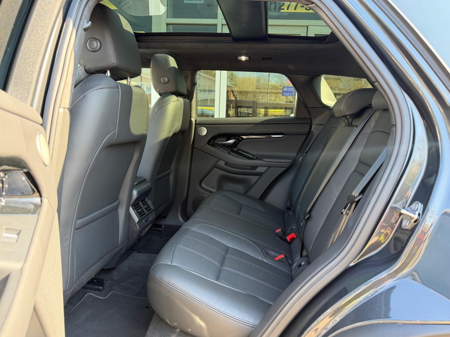 Used Land Rover Range Rover Evoque 2025 for sale - 77982406: Photo 6